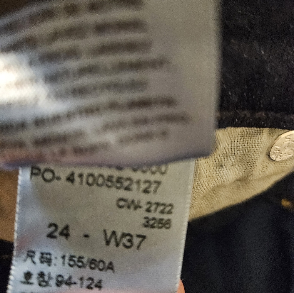 Levis Signature Gold Label Mid Rise Bermuda Jean Shorts NWT Plus Size 24W - Picture 6 of 11